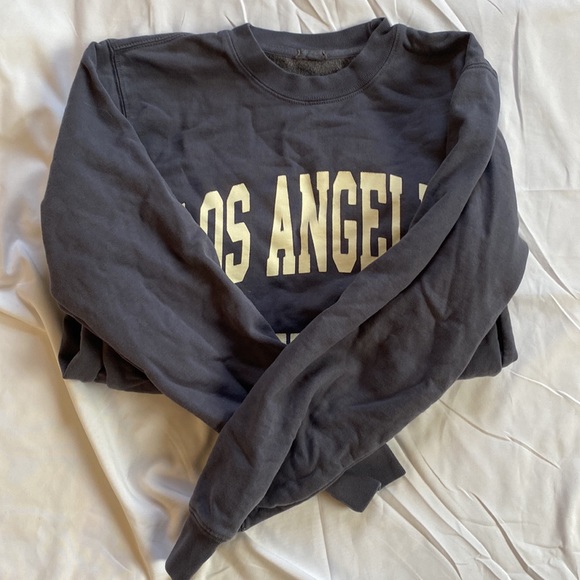 Brandy Melville Tops Brandy Melville La Sweatshirt Poshmark